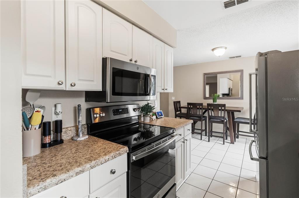 2948 COLORADO AVENUE, ORLANDO, FL — photo 3 of 30
