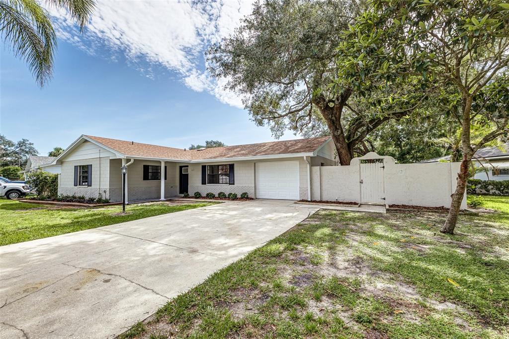 527 PRINCESS PLACE