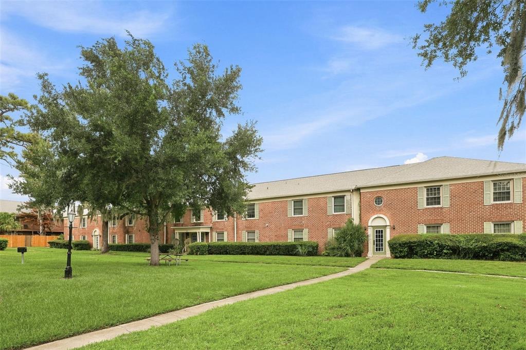 525 GEORGETOWN DRIVE UNIT D, CASSELBERRY, FL — photo 2 of 27