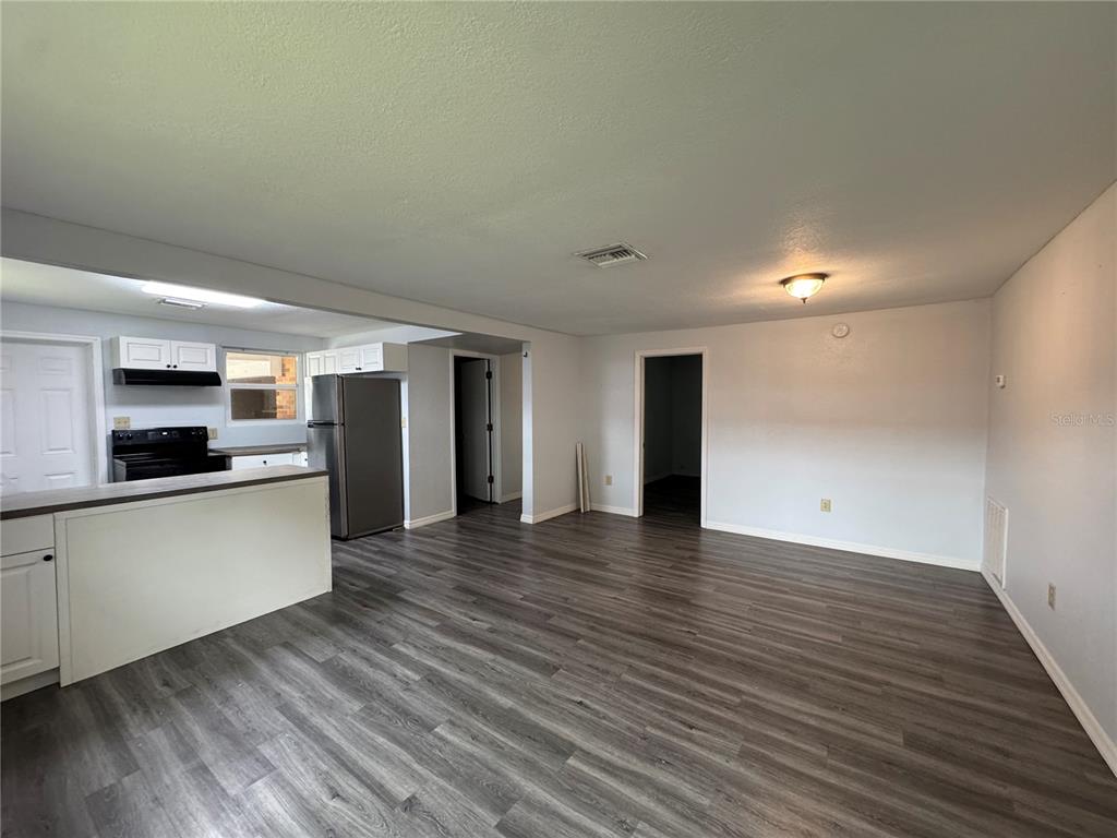 25A W E STREET, FROSTPROOF, FL — photo 4 of 16