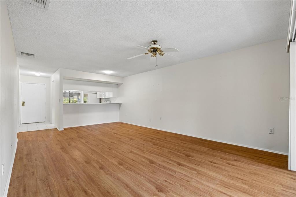 821 3RD AVENUE SW UNIT 15/7, LARGO, FL — photo 4 of 30