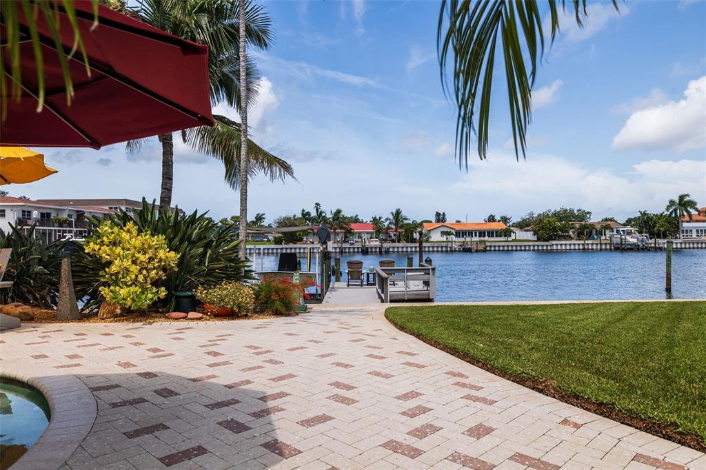 4501 37TH STREET S, ST PETERSBURG, FL — photo 3 of 30