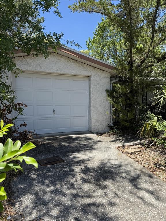 9401 GRAY FOX LANE
