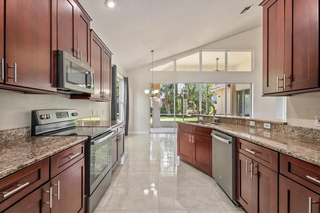 324 LANGHOLM DRIVE, VENICE, FL — photo 3 of 30