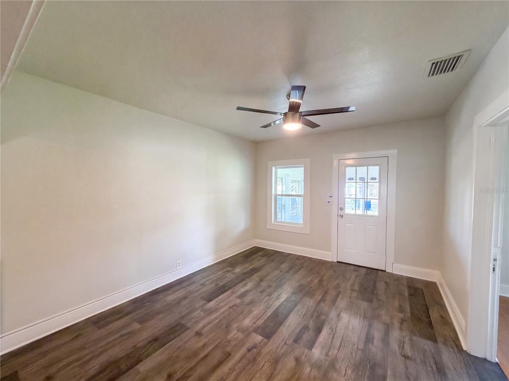 335 E HOFFMAN STREET, LAKE ALFRED, FL — photo 4 of 18
