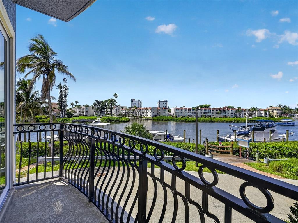 501 TAMIAMI TRAIL N UNIT 201, VENICE, FL — photo 3 of 30