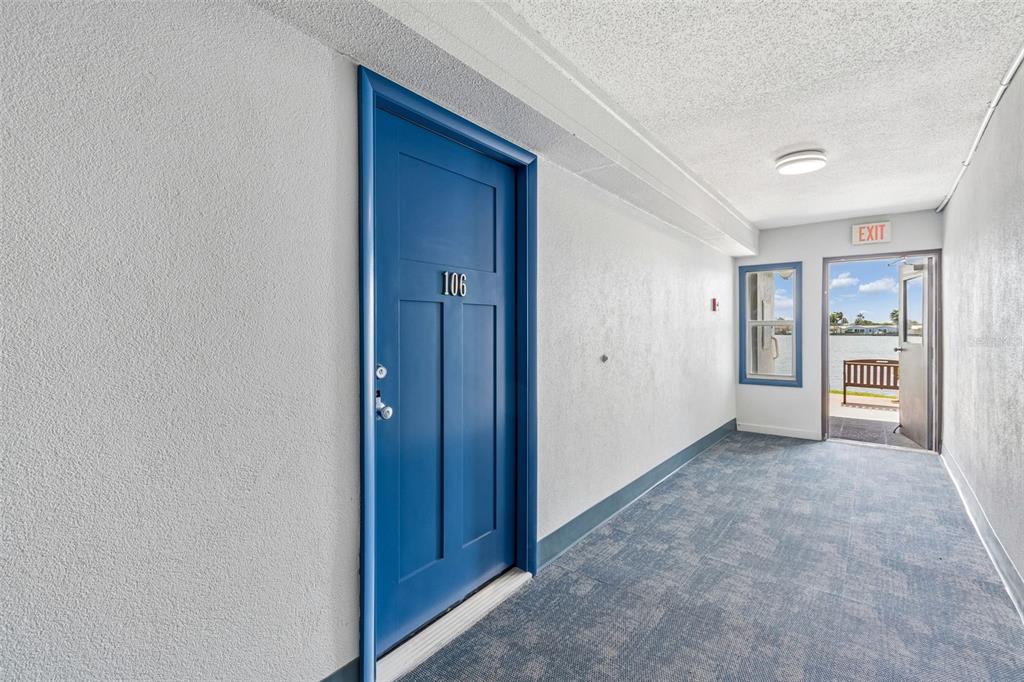 450 TREASURE ISLAND CAUSEWAY UNIT 106, TREASURE ISLAND, FL — photo 4 of 33