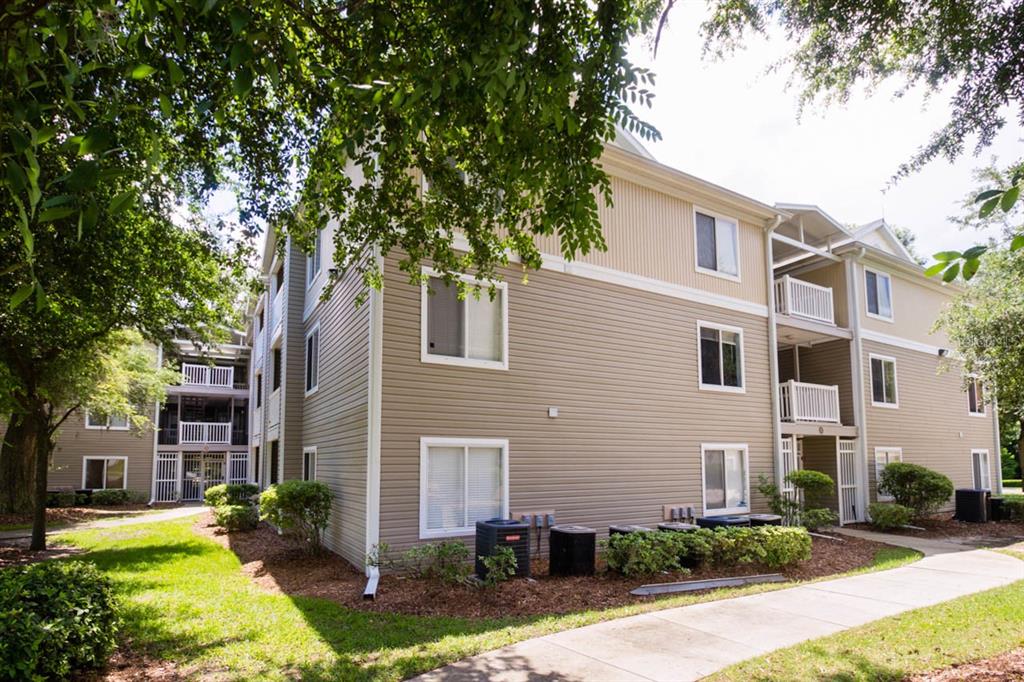 4000 SW 23RD STREET UNIT 4-305