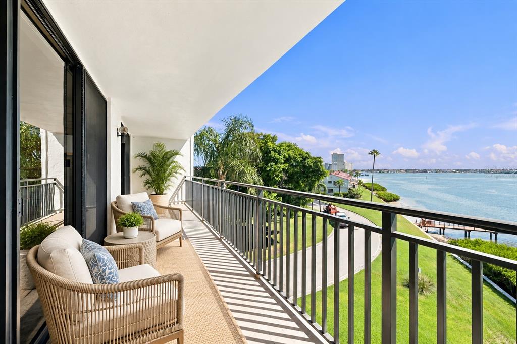 5700 ESCONDIDA BOULEVARD S UNIT 401, ST PETERSBURG, FL — photo 3 of 49