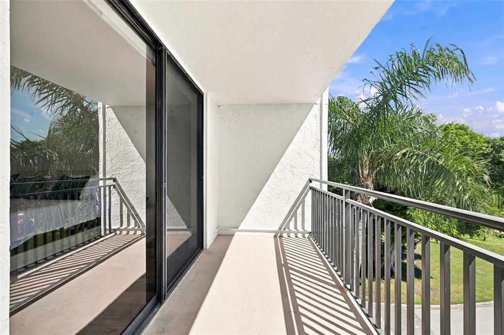 5700 ESCONDIDA BOULEVARD S UNIT 401, ST PETERSBURG, FL — photo 5 of 49