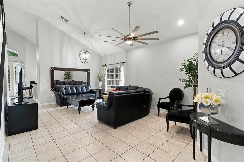 2728 FORMOSA BOULEVARD, KISSIMMEE, FL — photo 5 of 30