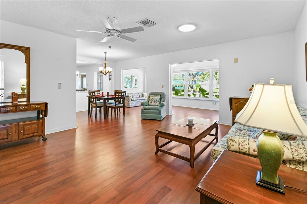 2346 GAINESBOROUGH LOOP UNIT 211, SUN CITY CENTER, FL — photo 2 of 30