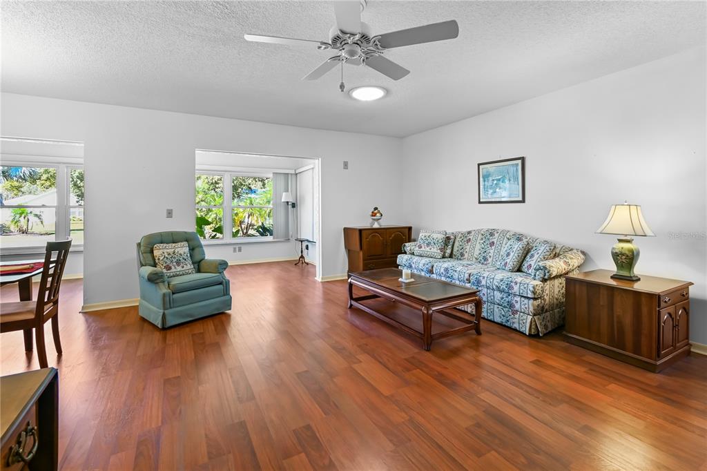 2346 GAINESBOROUGH LOOP UNIT 211, SUN CITY CENTER, FL — photo 3 of 30