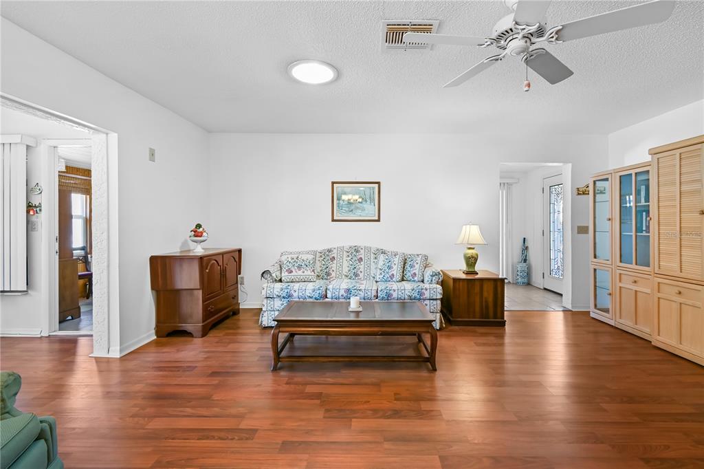 2346 GAINESBOROUGH LOOP UNIT 211, SUN CITY CENTER, FL — photo 4 of 30