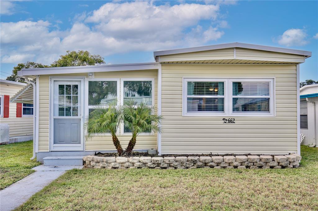 662 SINCLAIR CIRCLE