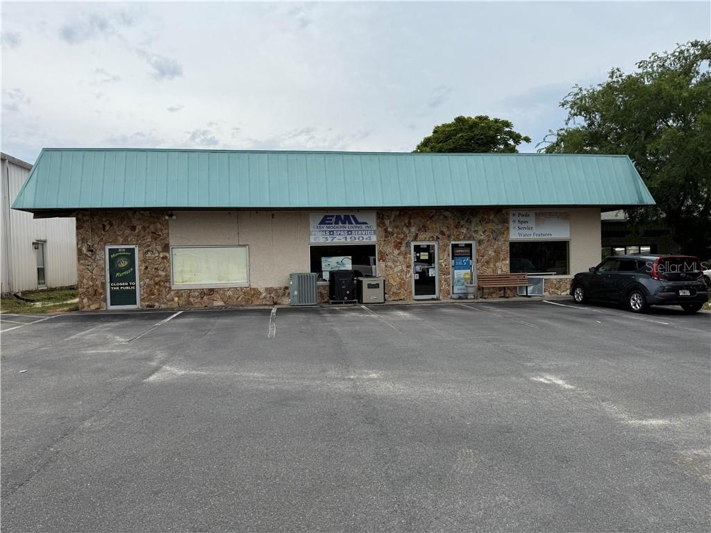 1003 S Us Highway 41