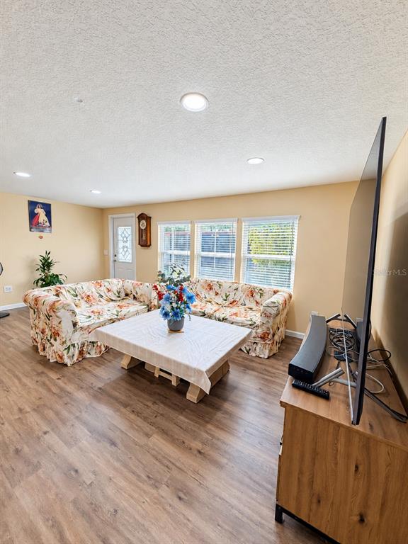 921 FAITH CIRCLE E UNIT 35, BRADENTON, FL — photo 3 of 25