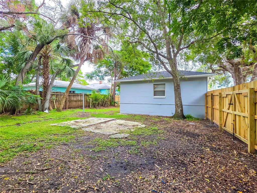 1745 FREEMAN STREET S, ST PETERSBURG, FL — photo 4 of 14
