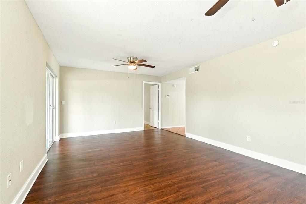 209 BANYAN COURT, WINTER SPRINGS, FL — photo 5 of 16