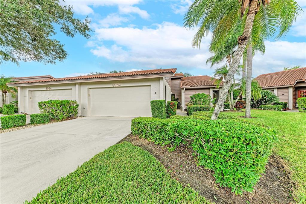 3952 WILSHIRE CIRCLE E UNIT 166, SARASOTA, FL — photo 3 of 30