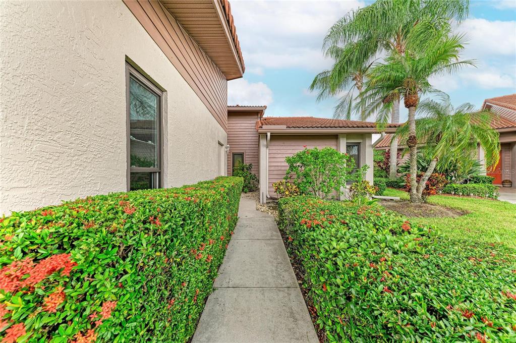 3952 WILSHIRE CIRCLE E UNIT 166, SARASOTA, FL — photo 4 of 30