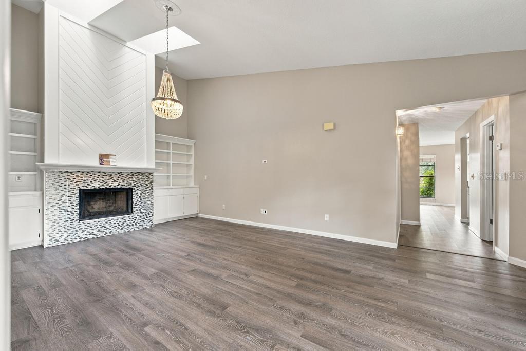 225 HERON BAY CIRCLE, LAKE MARY, FL — photo 4 of 49