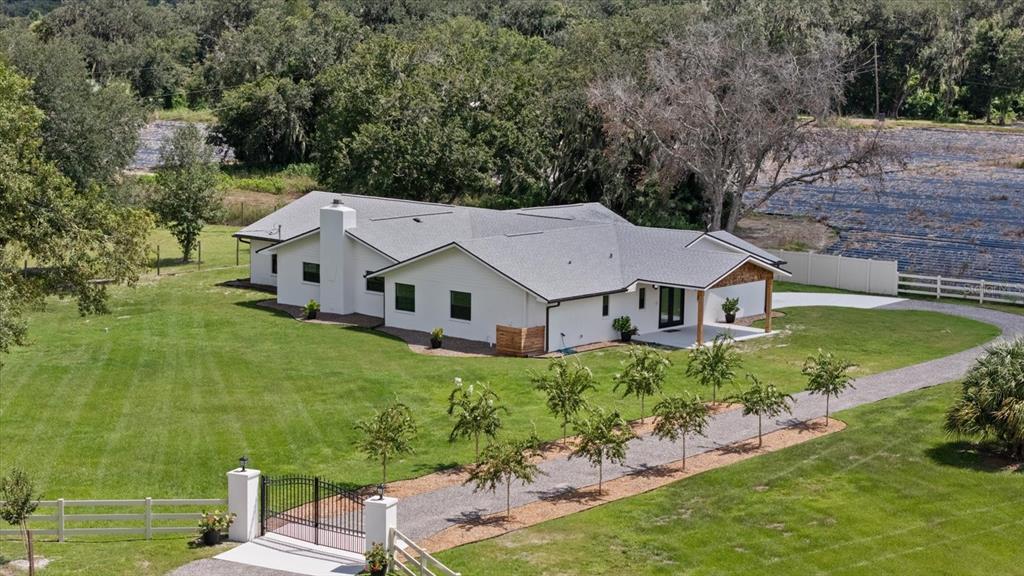 2515 RAGINS LANE, PLANT CITY, FL — photo 2 of 30