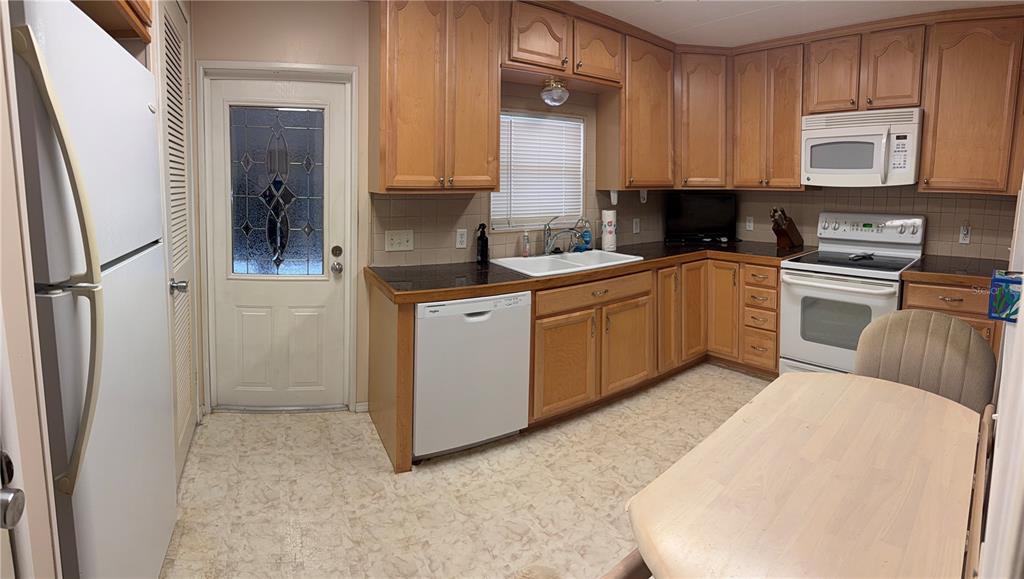 3301 2ND ST BOULEVARD UNIT 261, DUNEDIN, FL — photo 4 of 13
