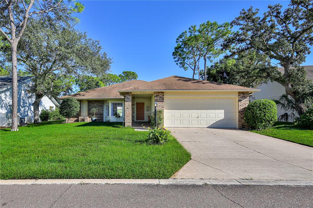 7103 CROWN OAKS DRIVE, SPRING HILL, FL — photo 5 of 75
