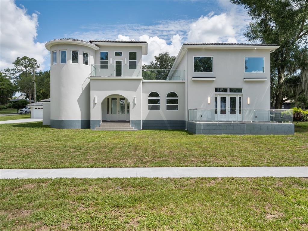 1190 W LAKESHORE DRIVE