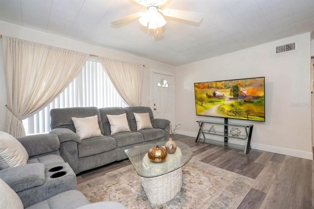 708 SANTA FE LANE, ORLANDO, FL — photo 5 of 17