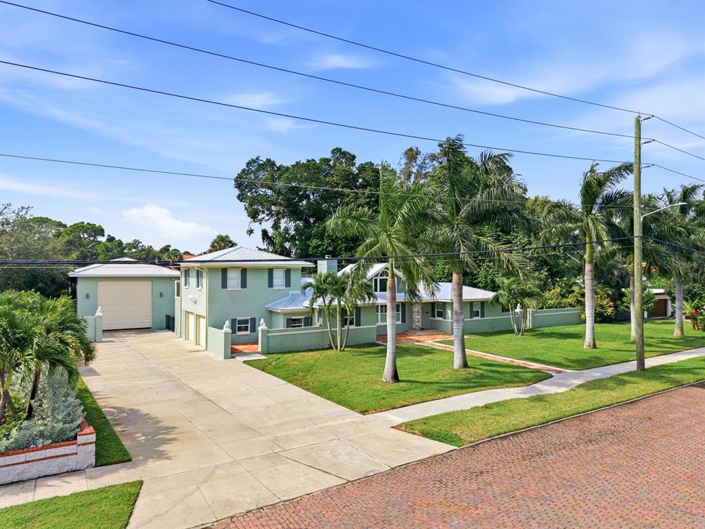 6930 BOUGAINVILLA AVENUE S, ST PETERSBURG, FL — photo 2 of 30