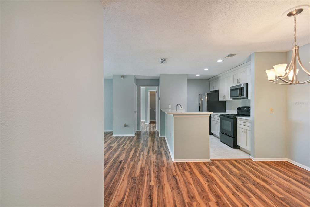 9481 HIGHLAND OAK DRIVE UNIT 1615, TAMPA, FL — photo 5 of 30