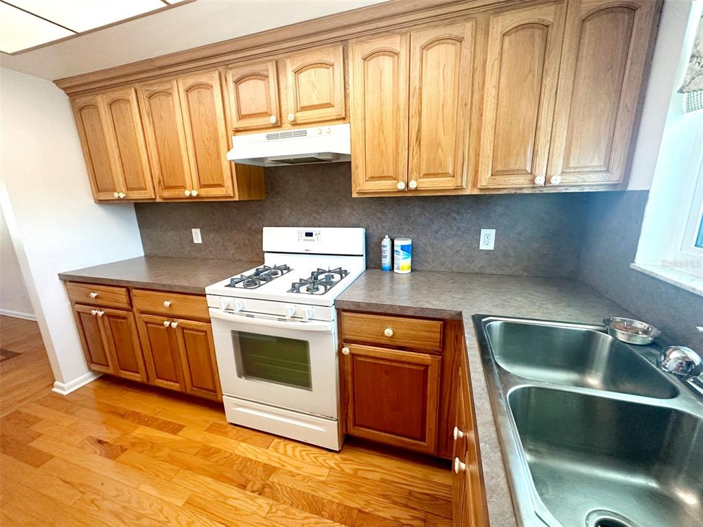 1819 SHORE DRIVE S UNIT 307, SOUTH PASADENA, FL — photo 2 of 19