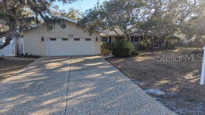742 EDGEMERE