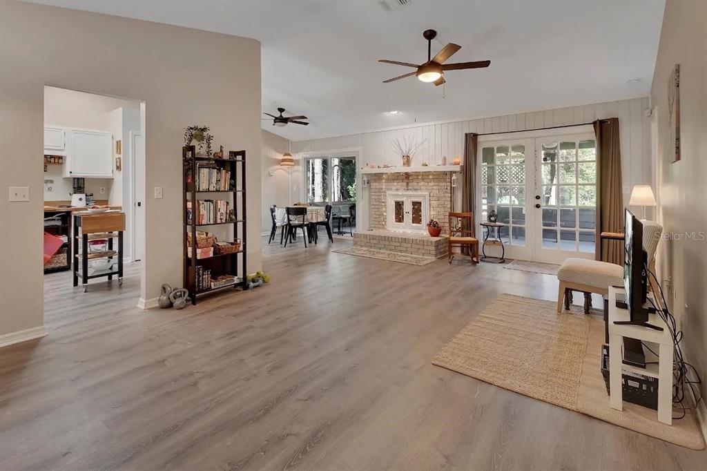 840 HADDEN LANE, DELTONA, FL — photo 2 of 33