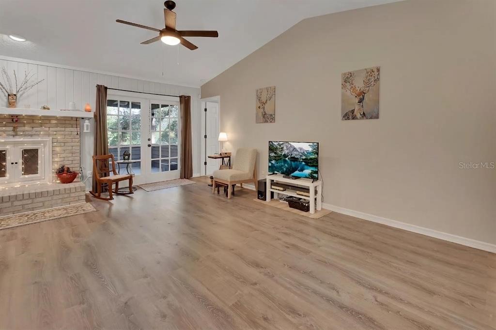 840 HADDEN LANE, DELTONA, FL — photo 5 of 33
