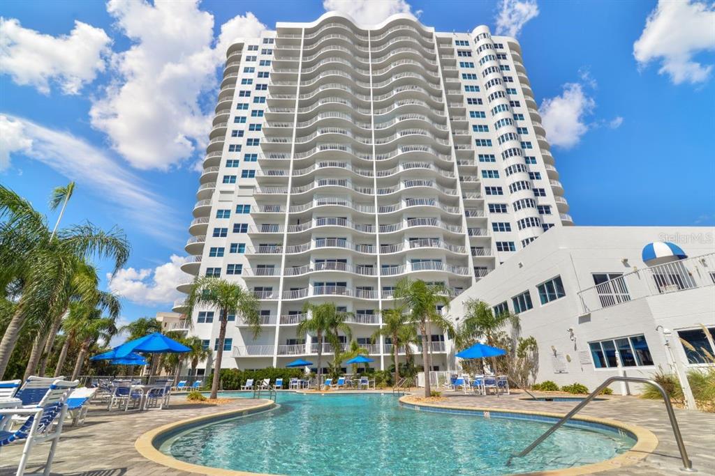 2 OCEANS WEST BOULEVARD UNIT 1905