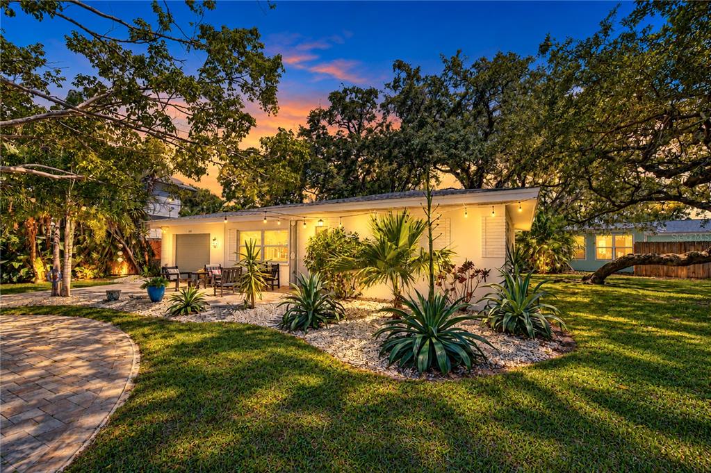 200 LAGOON DRIVE