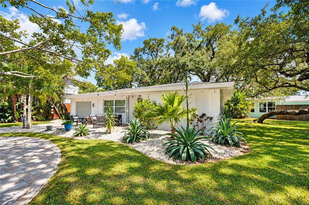 200 LAGOON DRIVE, PALM HARBOR, FL — photo 4 of 30