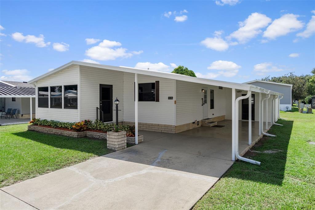 35106 MCCULLOUGHS LEAP, ZEPHYRHILLS, FL — photo 3 of 30