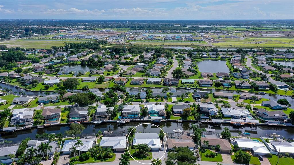 4919 CORAL BOULEVARD, BRADENTON, FL — photo 2 of 30