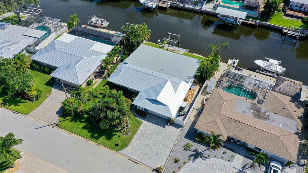 4919 CORAL BOULEVARD, BRADENTON, FL — photo 4 of 30