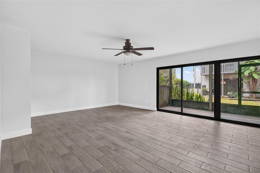 876 116TH AVENUE N UNIT 103, ST PETERSBURG, FL — photo 4 of 27