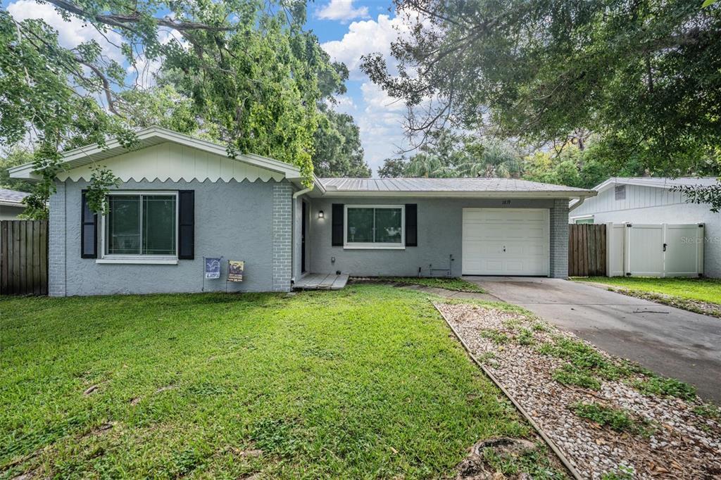 1819 WEST DRIVE