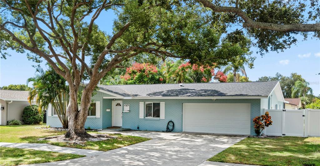 1852 ALBRIGHT DRIVE