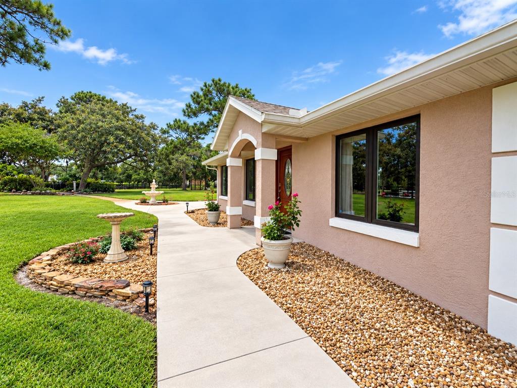 6346 NE 61ST AVENUE ROAD, SILVER SPRINGS, FL — photo 2 of 30