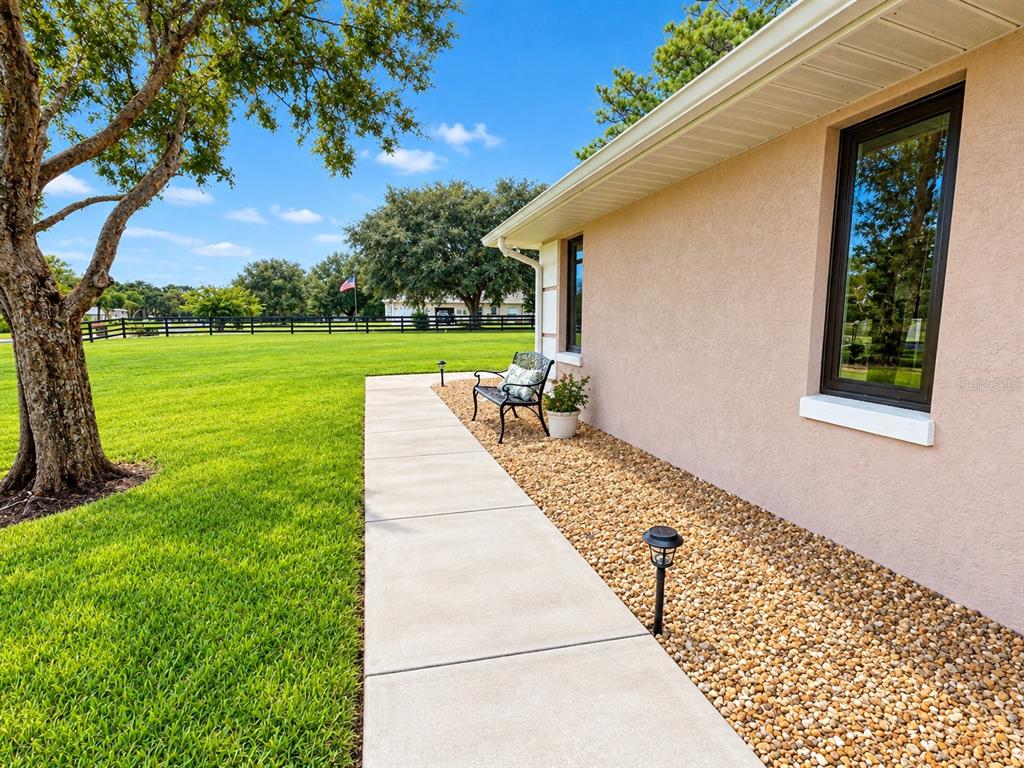 6346 NE 61ST AVENUE ROAD, SILVER SPRINGS, FL — photo 3 of 30