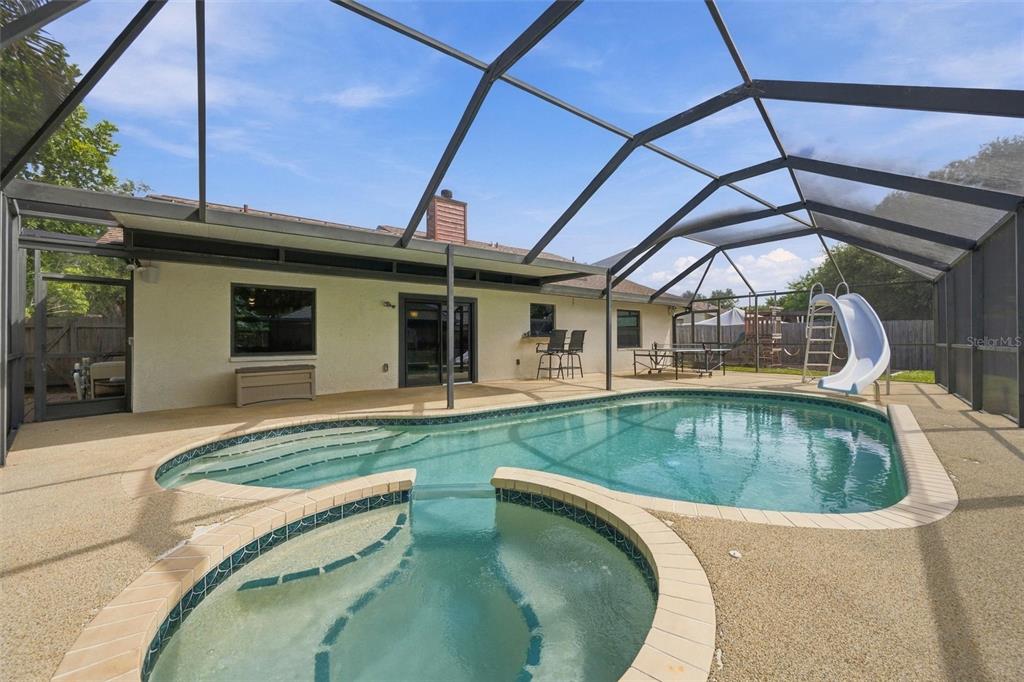 2328 SPRING OAKS CIRCLE, SARASOTA, FL — photo 2 of 30