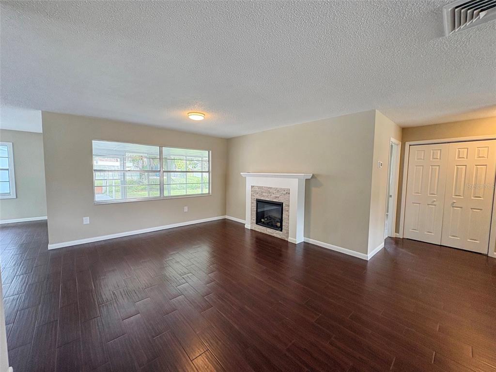 6437 JENNY DRIVE, LAKE WALES, FL — photo 5 of 28
